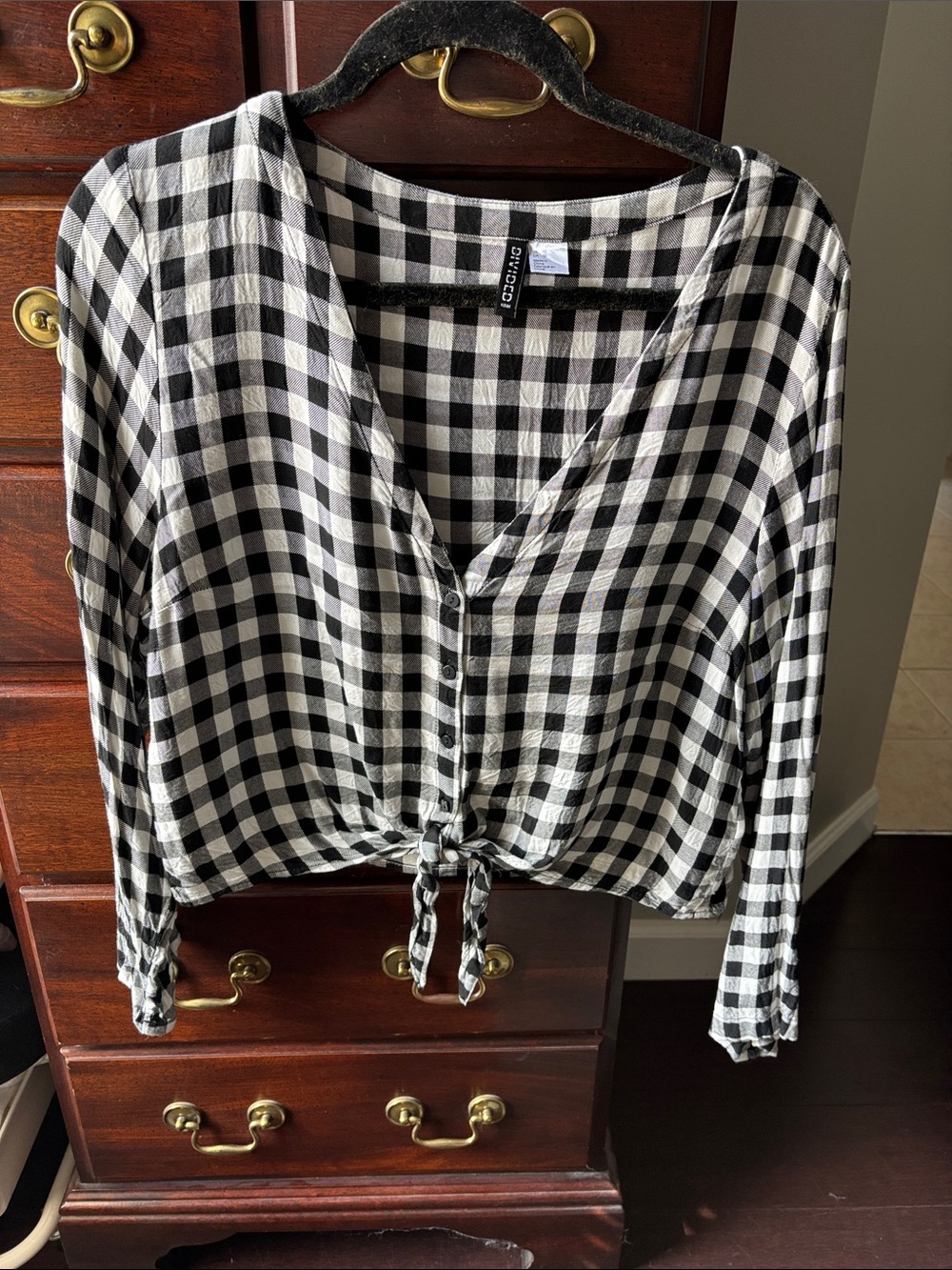 Black & White Gingham Tie-Front Button Crop Shirt